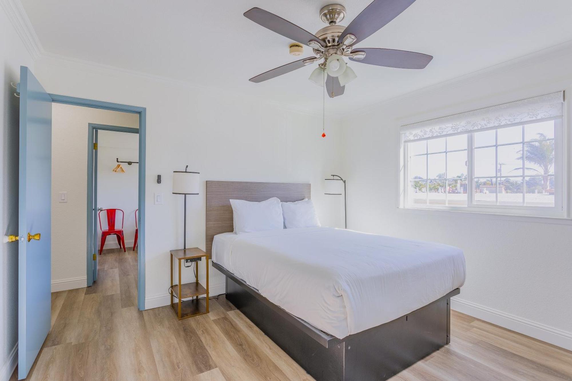 Coastal Breeze Inn มอร์โรเบย์ ภายนอก รูปภาพ